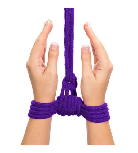 Atadura BDSM con cuerdas