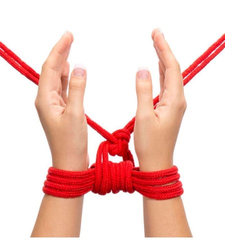 atadura BDSM con cuerda